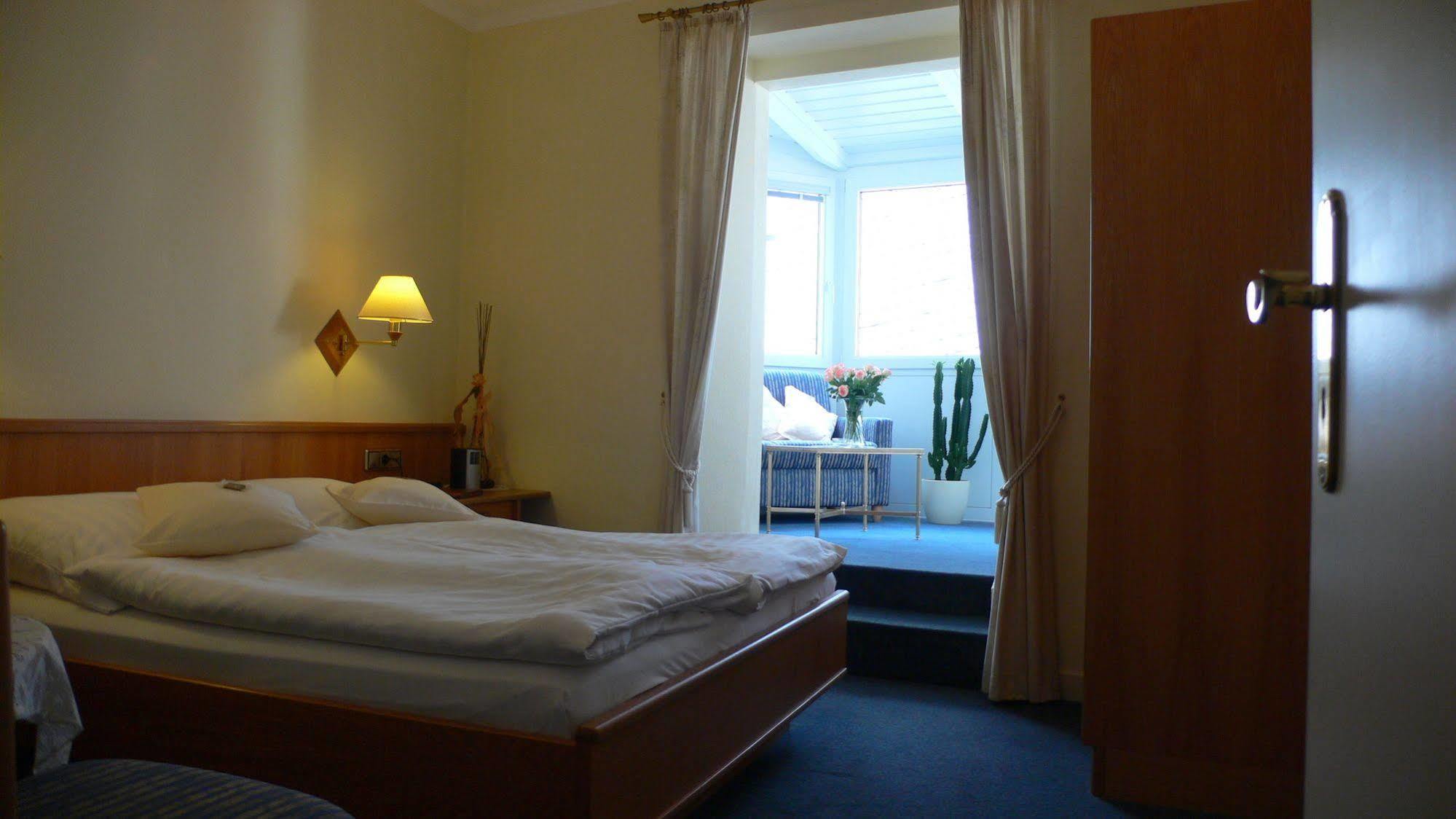 Hotel Binz Bernkastel-Kues Eksteriør billede